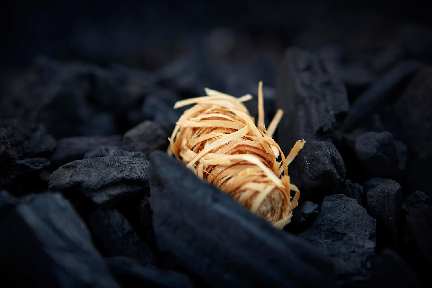 Natural Wood Wool Firelighters 200 Value Pack – Fire Lighters for Wood Burner, Open Fires and Fireplaces – BBQ Starter – Fires Starters- Made by Us in the UK