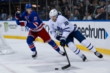 John Tavares reaches 1,100 career points as Leafs edge Rangers