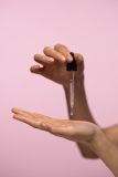 Choose the Right Texture When You Buy Anti-Aging Face Serum Online