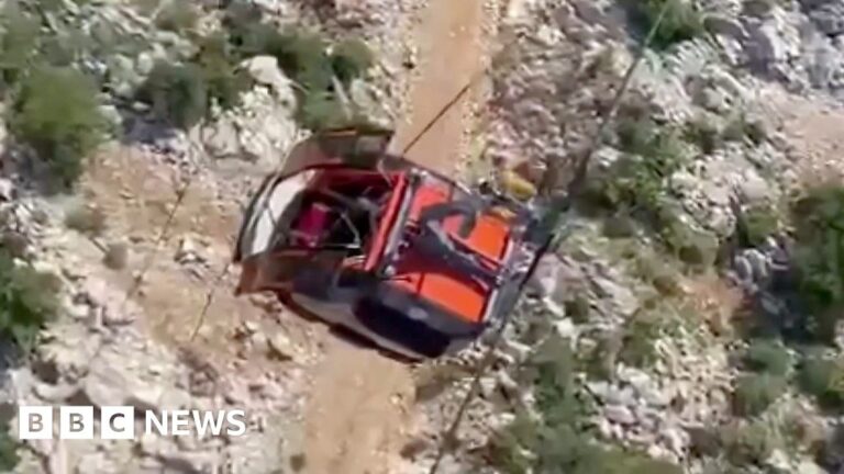 Antalya: Moment man rescued from Turkey cable car