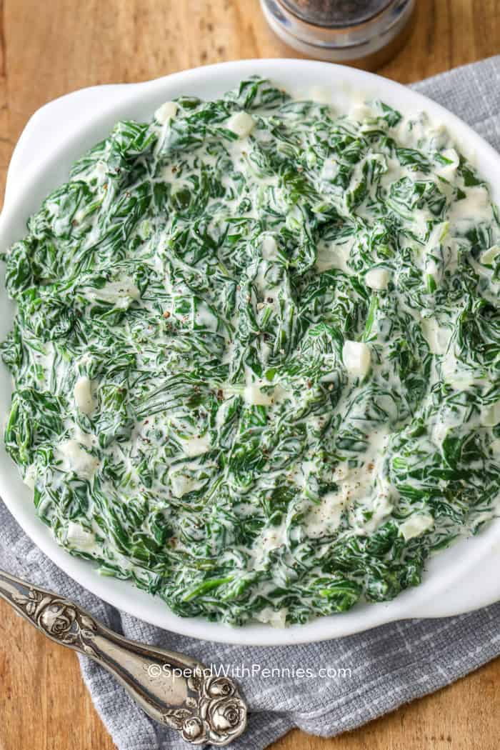 bowl of creamed spinach