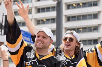 Kessel & Hagelin | Stanley Cup Parade 2016 | R.A. Killmer