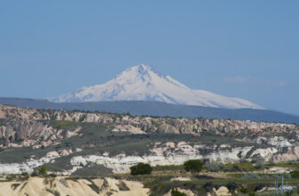 Mountain seen from Love Valley