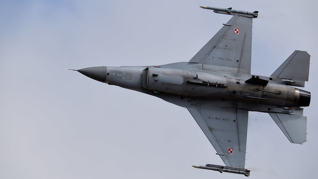 F-16 Fighting Falcon
