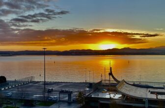 Amanecer en la bahía