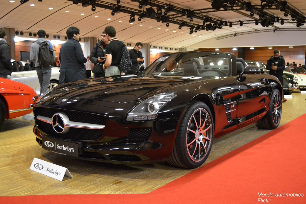 Mercedes-Benz SLS AMG Roadster 2013