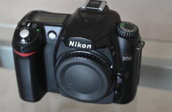Nikon D D50 6.1MP Digital SLR Camera – Black (Body only)