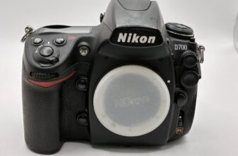 NIKON D700 FX 12.1MP DIGITAL SLR CAMERA – D 700 – GOOD