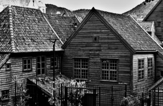 LE VIEUX BRYGGEN. #55 EXPLORE 17/09/2025. | Quartier hanséat…