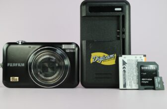 Fujifilm Digital Camera FinePix JX200 12.0MP Black Tested Full Working Set