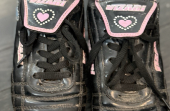Mizari black girls cleats size 13