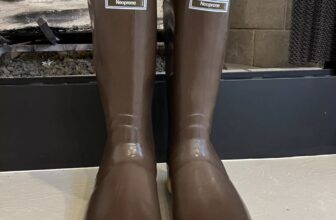 XTRATUF Women’s Fishe Wear Legacy 15″ Brown Rubber Rain Boots XWL9TAR Size 6W
