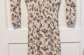NWOTAmerican Eagle Cream Floral Print Long Sleeve Midi Dress size S
