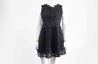 Gorgeous Black Lace Fit & Flare Dress Floral Detail Elegant Style
