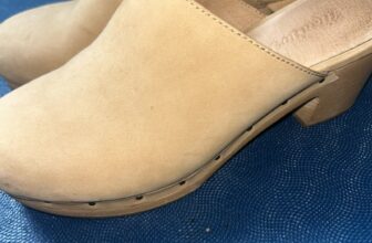 Madewell Beige Suede Clogs Women’s Size 6