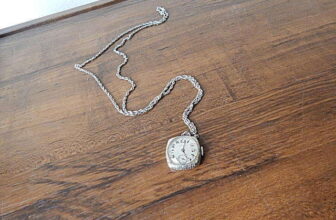 ANTIQUE STABILIS 17 JEWELS POCKETWATCH WITH NECKLACE CHAIN INTRNATNAL SALE