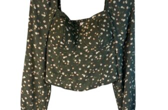 No Boundaries Bustier Smocked Crop Long Sleeve Top Size JRS M (7-9)