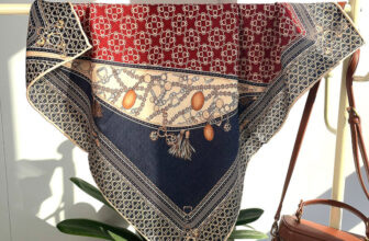 70% Cashmere 30% Silk Shape Scarf Horsebit Print Neckerchief 26” Bandana  Wrap