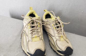 Timberland Women Sneakers 8.5 Cream Mountain Athletics Beige Yellow Trail Shoes