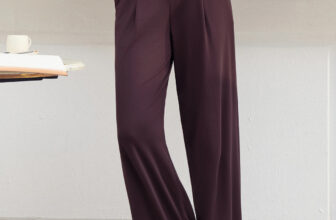OGL Stretchy Flowy High Rise Wide Leg Success Pants Chic