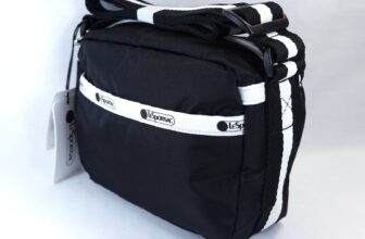 NWT LeSportsac CAMERA CROSSBODY “Spectator Black” STK#F