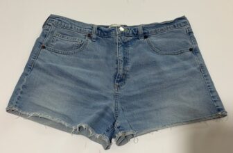 Universal Thread 90s High Rise Light Wash Denim Cutoff Shorts 14R 5-Pocket