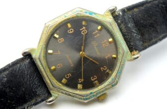 VINTAGE PREMIA BRANDED LADIES QUARTZ WATCH