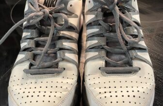 Nike Womens Vapor Court 631703-100 White Gray Running Shoes Sneakers US Size 8