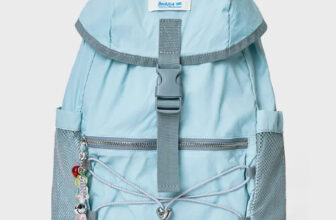 [ROCKFISH WEATHERWEAR × ILLIT] FLAP BACKPACK – SKY BLUE