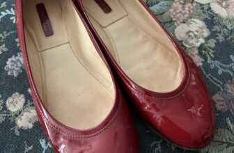 LONGCHAMP Ladies Lipstick Red Patent Leather Ballet Flats Size 38.5 US 7.5