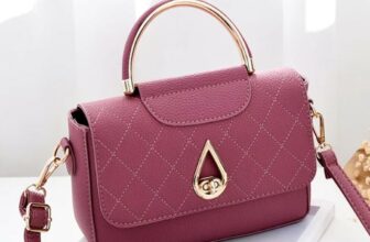 Lady Leather Purse. Pink. New. 2019