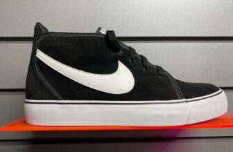Nike Toki Leather, 555317-010 Mens UK Sizes 6.5  & 8 Only ,  Brand new boxed