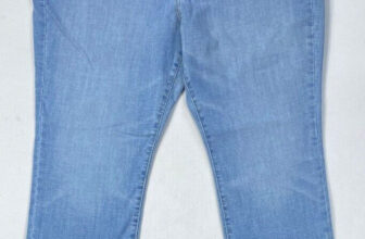 Women’s Levi’s Classic Plus Straight Mid Rise Denim Jeans