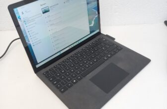 Microsoft Surface Laptop i7-8th Gen,  256GB SSD, 8GB RAM, Battery issue