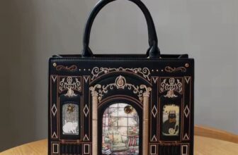 2026 light luxury niche design fashion new cat bag light luxury heavy industry