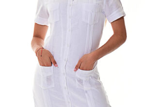 Ladies White 100% Soft Linen Traditional (4) Pocket Guayabera Dress – LLGD3010