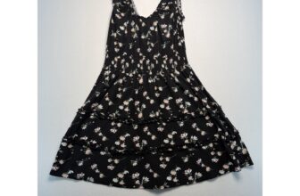 No Boundaries Black Floral M SunDress Ruffle Vneck Feminine Casual