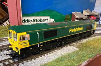 Bachmann 50-001SFX Class 66/5 66515 Freightliner Green OO Gauge DCC Sound Deluxe