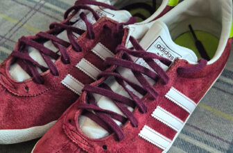 adidas Gazelle Burgundy Suede Low-Top Lace-Up Trainers UK 7 Standard Fit