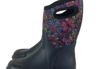 BOGS Girls Sz 4 Insulated Waterproof Snow / Rain Winter Boots Floral Pull On
