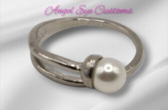 Ring Pearlescent Size 7 Silver Tone