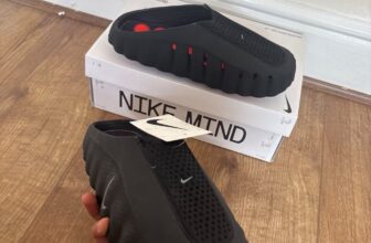 Nike Mind 001 pregame mules in Black mules. BNWT – Nike