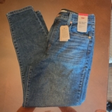 Levi’s Women’s High-Rise Mom Jean