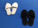 Women’s slippers  (ST), slip on, memory foam, machine washable, easy on and off