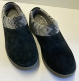 Dansko Black Slip-on Clogs Mules Shoes Women’s 38/8 Leather upper fabric lining