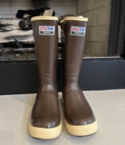 XTRATUF Women’s Fishe Wear Legacy 15″ Brown Rubber Rain Boots XWL9TAR Size 6W