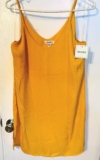 BNWT WOMENS JUNIORS MERAKI SILKY SMOOTH MUSTARD YELLOW TANK TOP DRESS SIZE LARGE