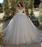 Beach Wedding Dresses A-Line Appliques Bridal Gowns Glitter Tulle Sweep Train