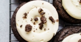 Soft Oreo Cookies (Crumbl Copycat)